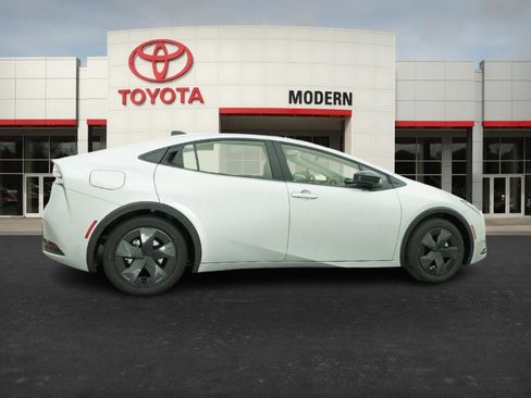 New 2026 Toyota Prius Plug-In Hybrid image 23