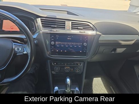 Used 2019 Volkswagen Tiguan SEL AWD/4WD image 18