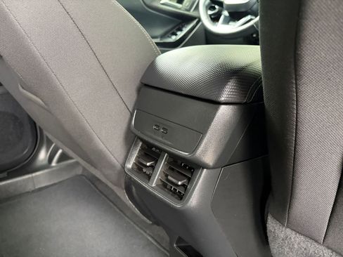 Used 2025 Chevrolet Equinox LT FWD image 22