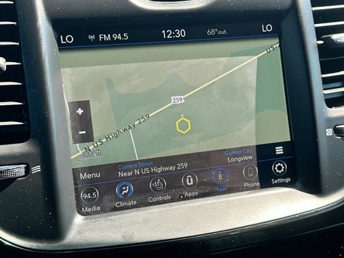 Used 2023 Chrysler 300 S image 18