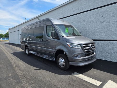 New 2025 Mercedes-Benz Sprinter 3500 image 3