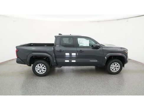 New 2025 Toyota Tacoma SR5 image 11