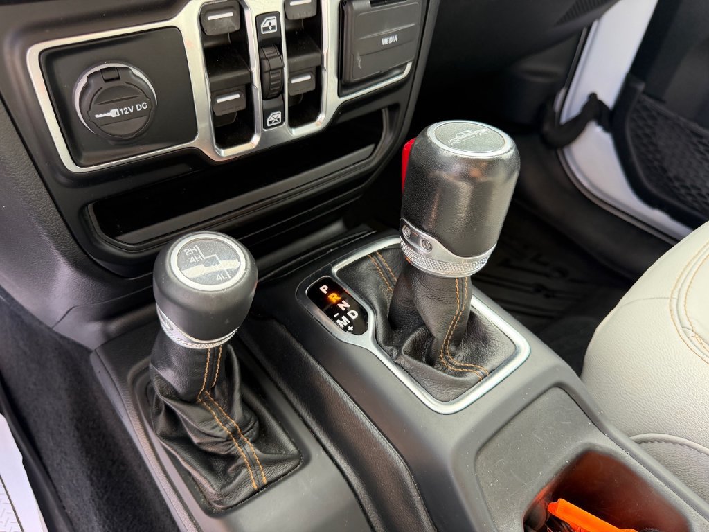 Used 2022 Jeep Gladiator Overland AWD/4WD image 19