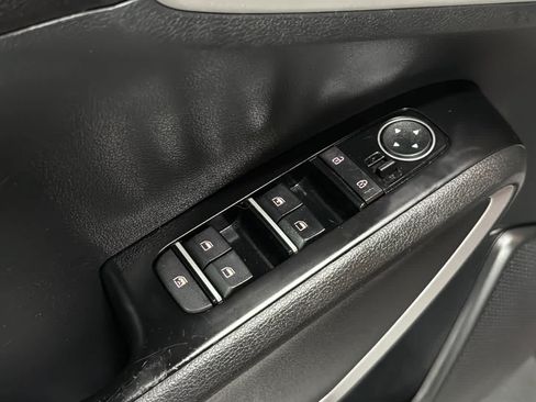 Used 2020 Kia Soul LX FWD image 22