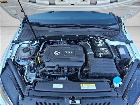 Used 2021 Volkswagen GTI SE FWD image 22