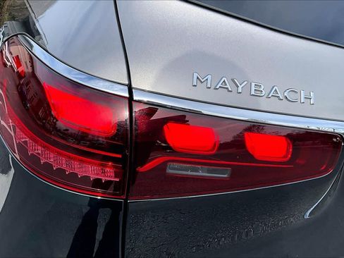 Used 2024 Mercedes-Benz Maybach GLS 600 4MATIC image 28
