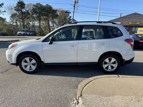 Used 2016 Subaru Forester 2.5i w/ Alloy Wheel Package AWD/4WD image 5