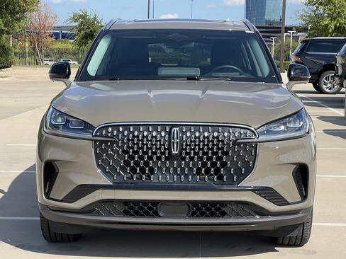 New 2025 Lincoln Aviator Reserve w/ Illumination Package image 13