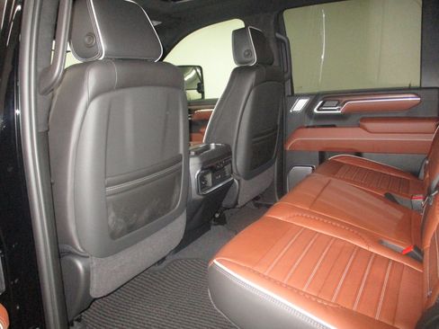 New 2026 GMC Sierra 2500 Denali Ultimate AWD/4WD image 28