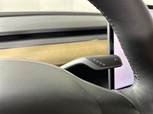 Used 2023 Tesla Model 3 Standard Range image 17