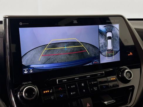 Certified 2022 Toyota Highlander Limited image 13