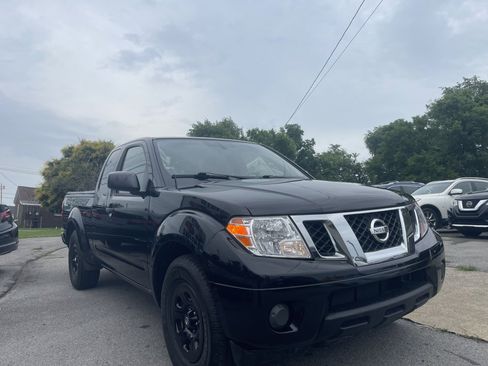 Used 2021 Nissan Frontier S RWD image 3