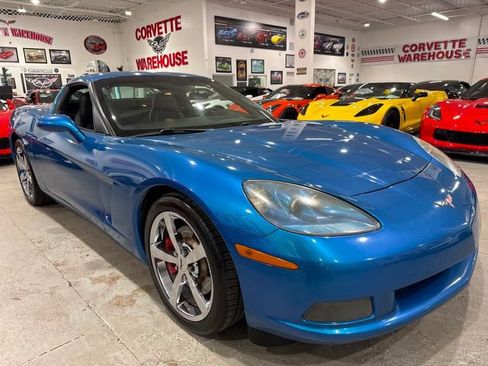 Used 2010 Chevrolet Corvette Coupe w/ 3LT RWD image 7