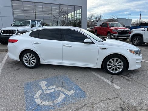 Used 2017 Kia Optima EX image 36