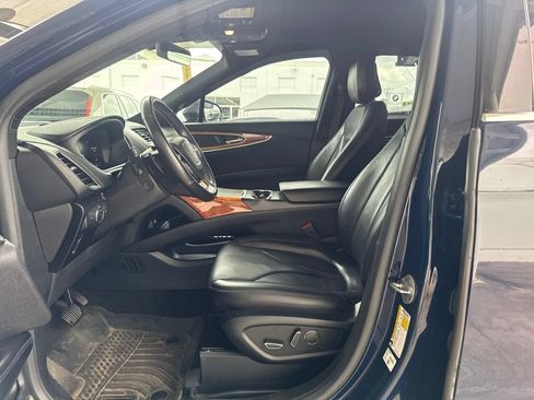 Used 2020 Lincoln Nautilus Reserve w/ Cargo Utility Package AWD/4WD image 9