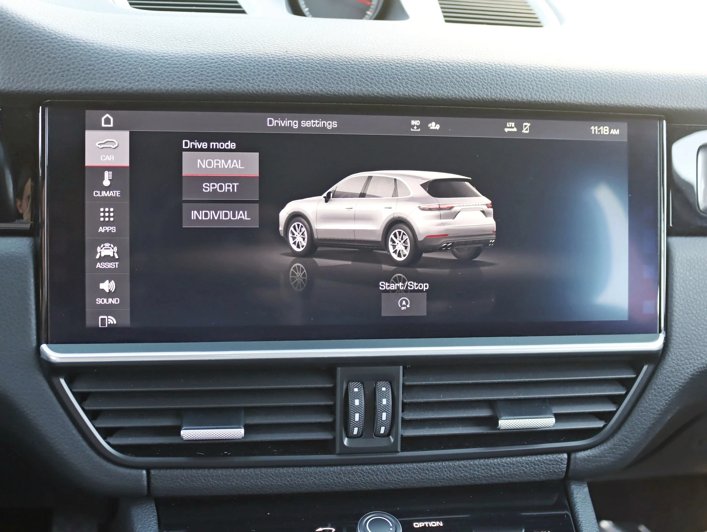 Used 2020 Porsche Cayenne AWD/4WD image 22