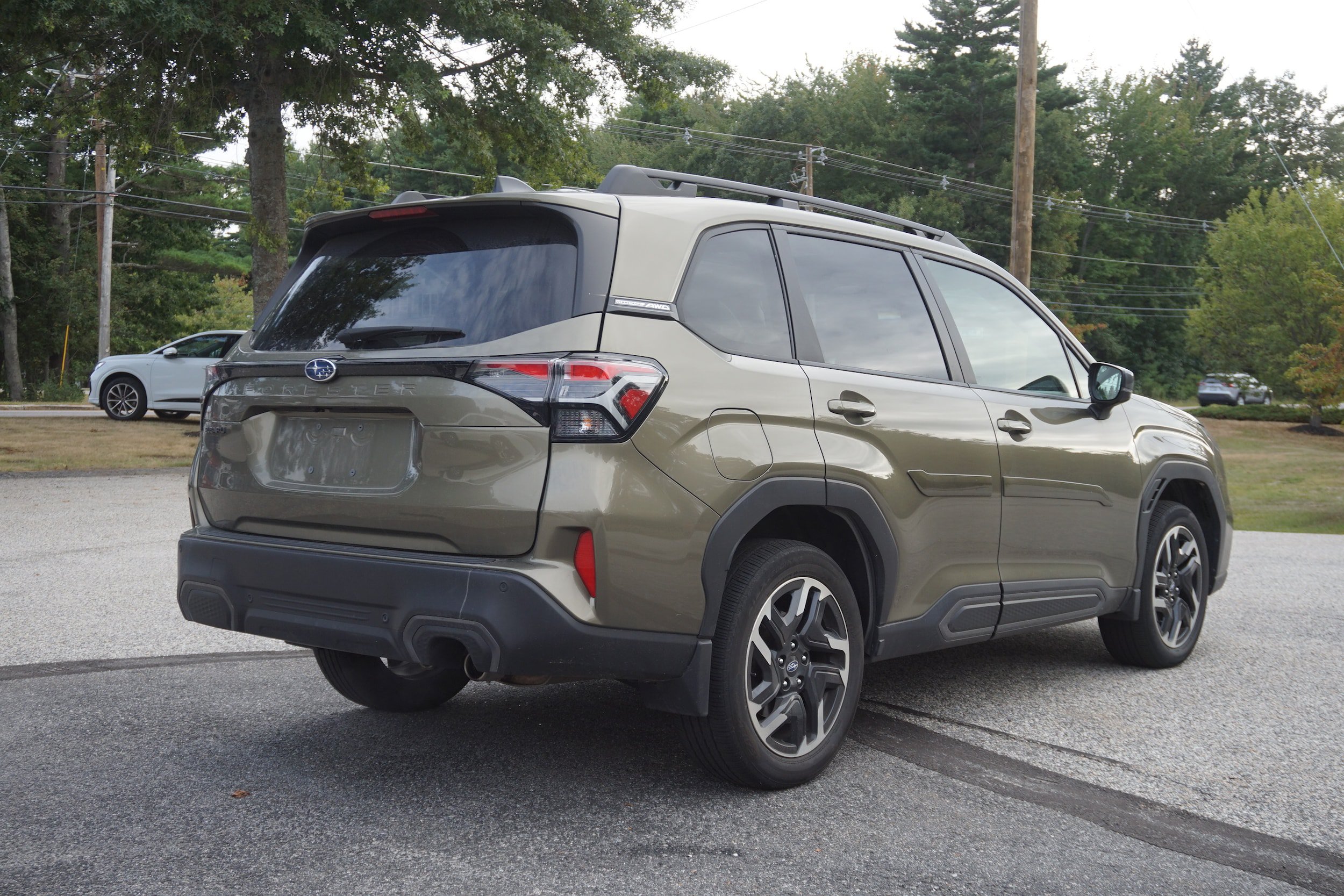Used 2025 Subaru Forester Limited AWD/4WD image 5