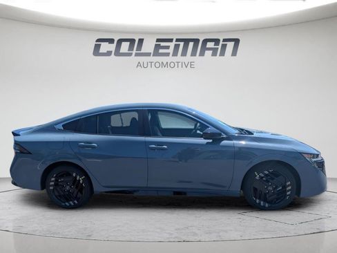 Used 2026 Nissan Sentra SR w/ SR All Weather Package FWD image 6