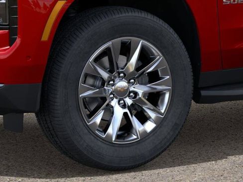 New 2026 Chevrolet Suburban Premier w/ Sun And Tow Package AWD/4WD image 33