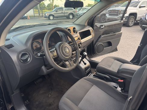 Used 2015 Jeep Compass Sport w/ Power Value Group image 27