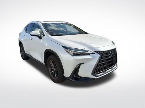 Used 2024 Lexus NX 250 FWD w/ Premium Package image 2