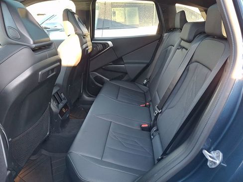 Used 2025 BMW X3 M50 w/ Premium Package image 7