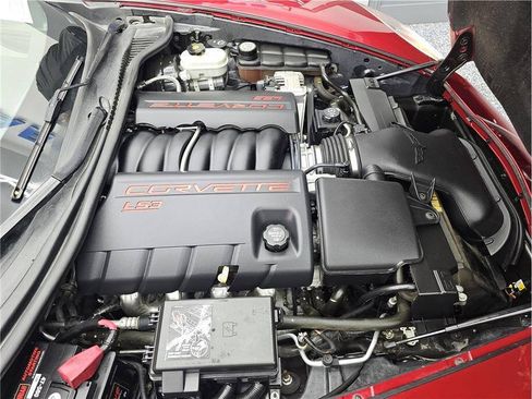Used 2010 Chevrolet Corvette Coupe w/ Preferred Equipment Group RWD image 12