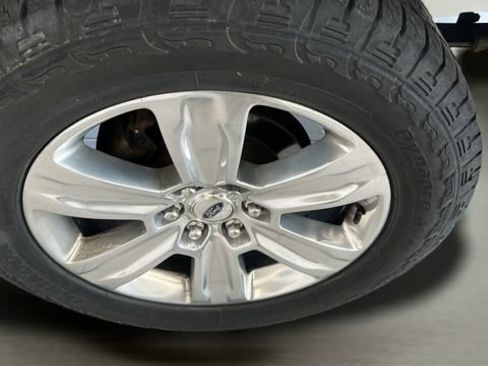 Used 2018 Ford F150 Platinum w/ Technology Package AWD/4WD image 22