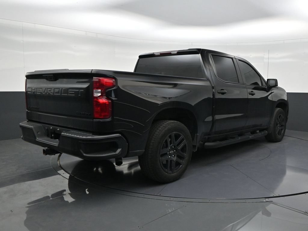Used 2024 Chevrolet Silverado 1500 Custom w/ Turbomax Blackout Package RWD image 5