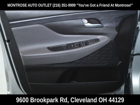 Used 2019 Hyundai Santa Fe SE image 21