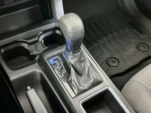 Used 2018 Toyota Tacoma SR RWD image 23