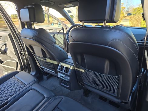 Used 2023 Audi SQ5 Premium Plus w/ Premium Plus Package image 11