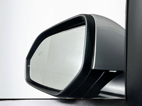 Used 2018 Volkswagen Atlas SE image 16