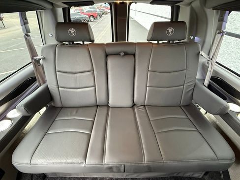 Used 2023 GMC Savana 2500 image 36