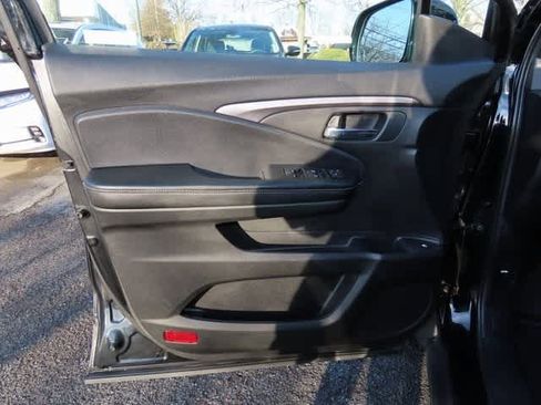 Certified 2021 Honda Ridgeline Sport image 16