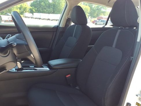 Used 2024 Nissan Sentra SV FWD image 22