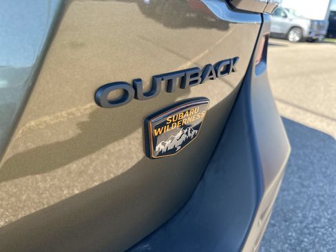 Used 2025 Subaru Outback Wilderness AWD/4WD image 6
