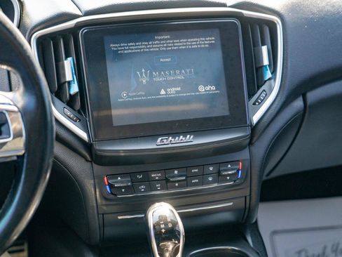 Used 2017 Maserati Ghibli RWD image 20
