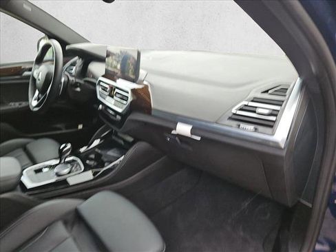 Used 2025 BMW X4 xDrive30i AWD/4WD image 21