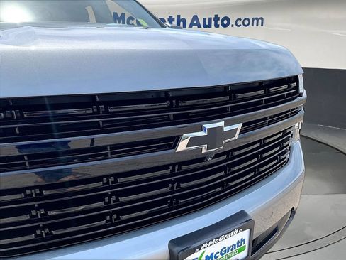 Used 2024 Chevrolet Suburban RST w/ Luxury Package AWD/4WD image 36