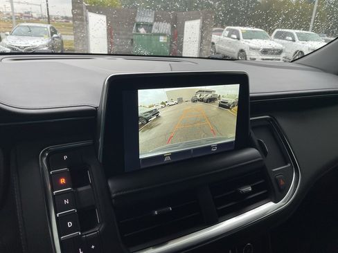 Used 2022 Chevrolet Tahoe LT image 17