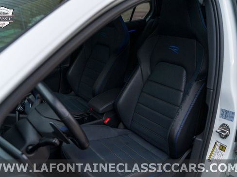 Used 2022 Volkswagen Golf R image 70