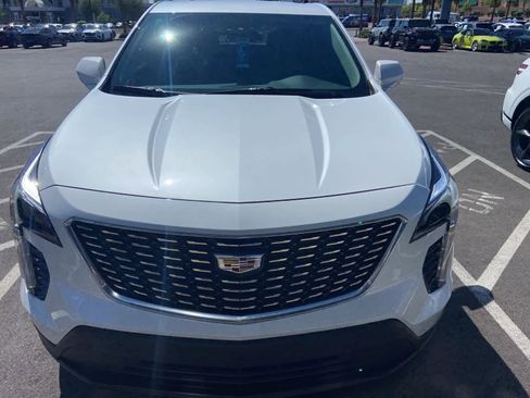 Used 2023 Cadillac XT4 Luxury w/ Cold Weather Package image 2
