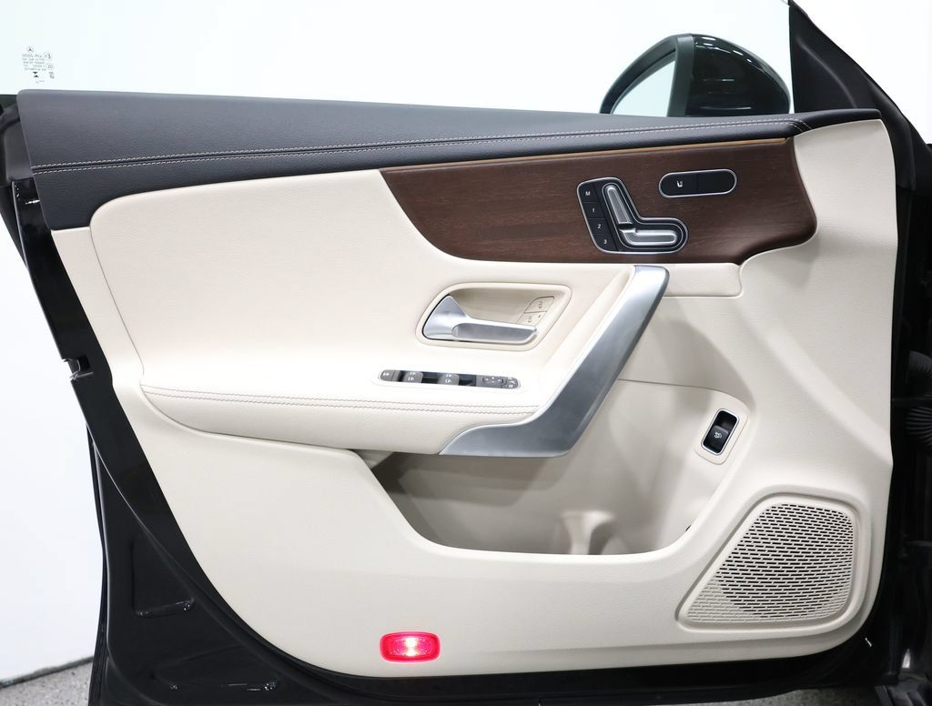 Certified 2023 Mercedes-Benz CLA 250 4MATIC image 12
