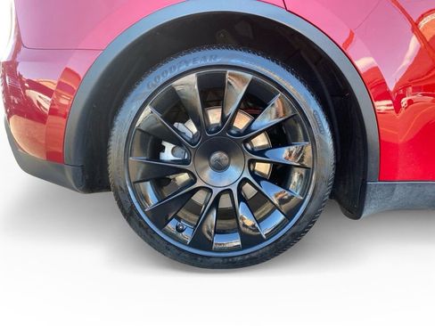 Used 2023 Tesla Model Y Long Range AWD/4WD image 10