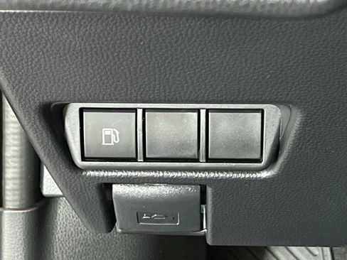 New 2026 Toyota Prius XLE FWD image 32