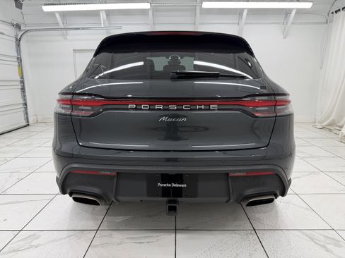Certified 2025 Porsche Macan image 13