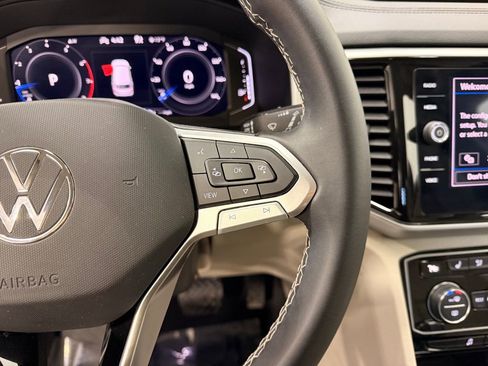 Used 2022 Volkswagen Atlas SE image 14