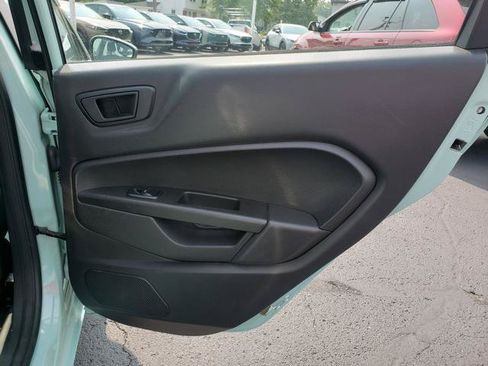 Used 2017 Ford Fiesta SE FWD image 17