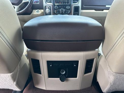 Used 2018 RAM 1500 Laramie w/ Convenience Group AWD/4WD image 21